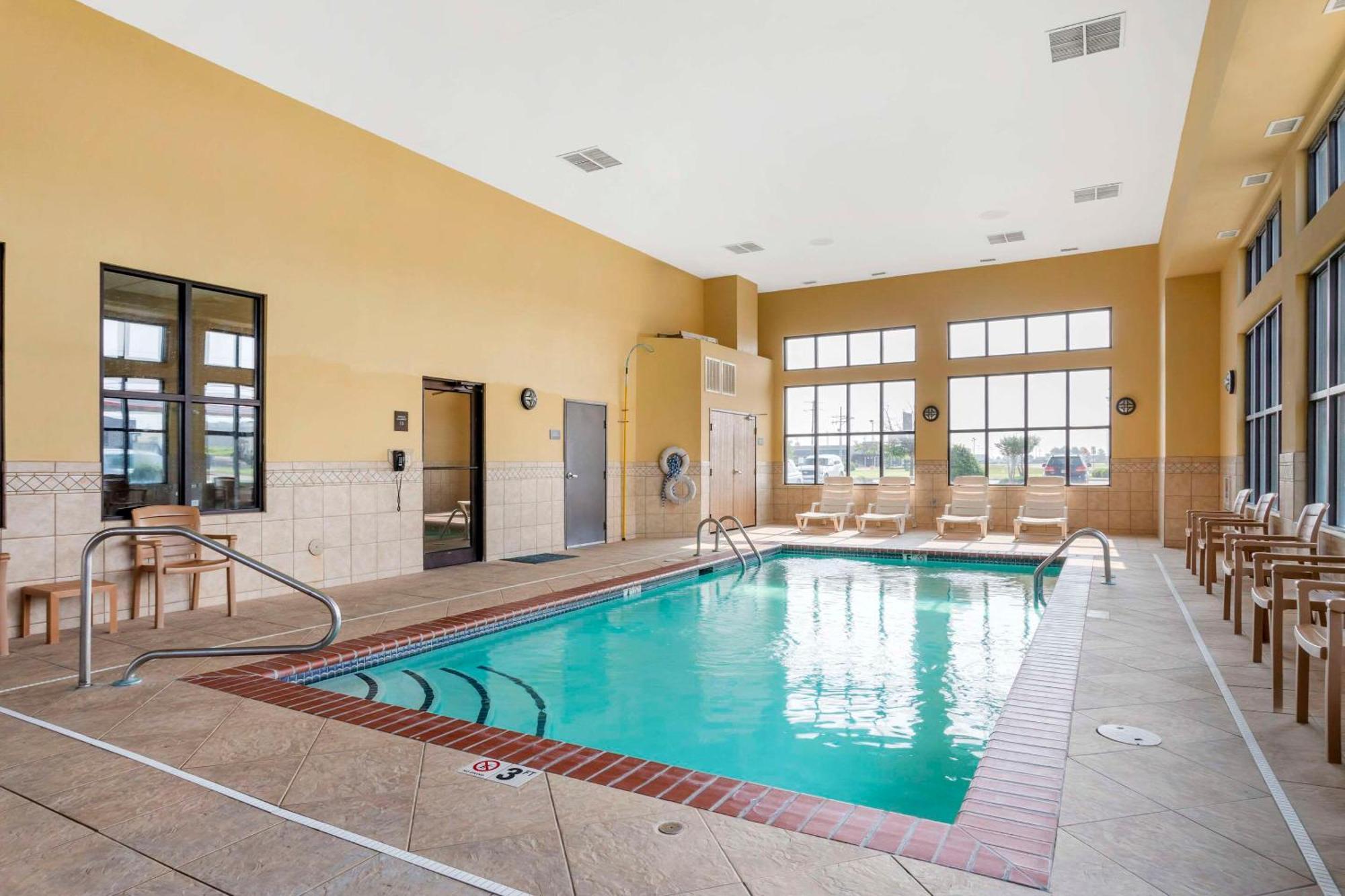 Comfort Inn & Suites Blytheville Ngoại thất bức ảnh