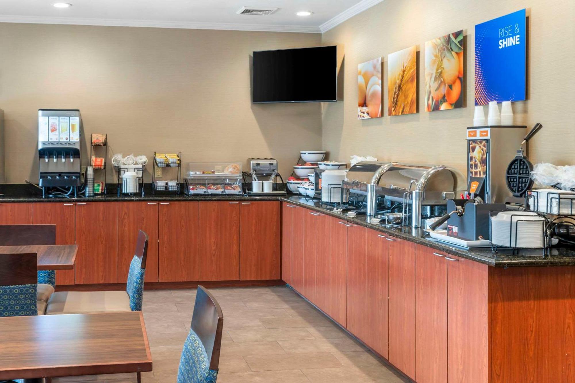 Comfort Inn & Suites Blytheville Ngoại thất bức ảnh